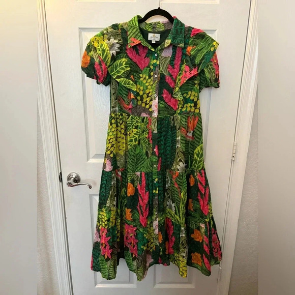 Palms away dress Leaves in the Wild Green Print Dress - Picture 2 of 4